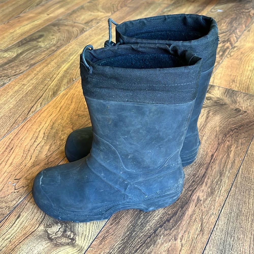 Boys insulated boots